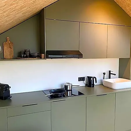 Natuurhuisjes Lust En Last * Middelharnis